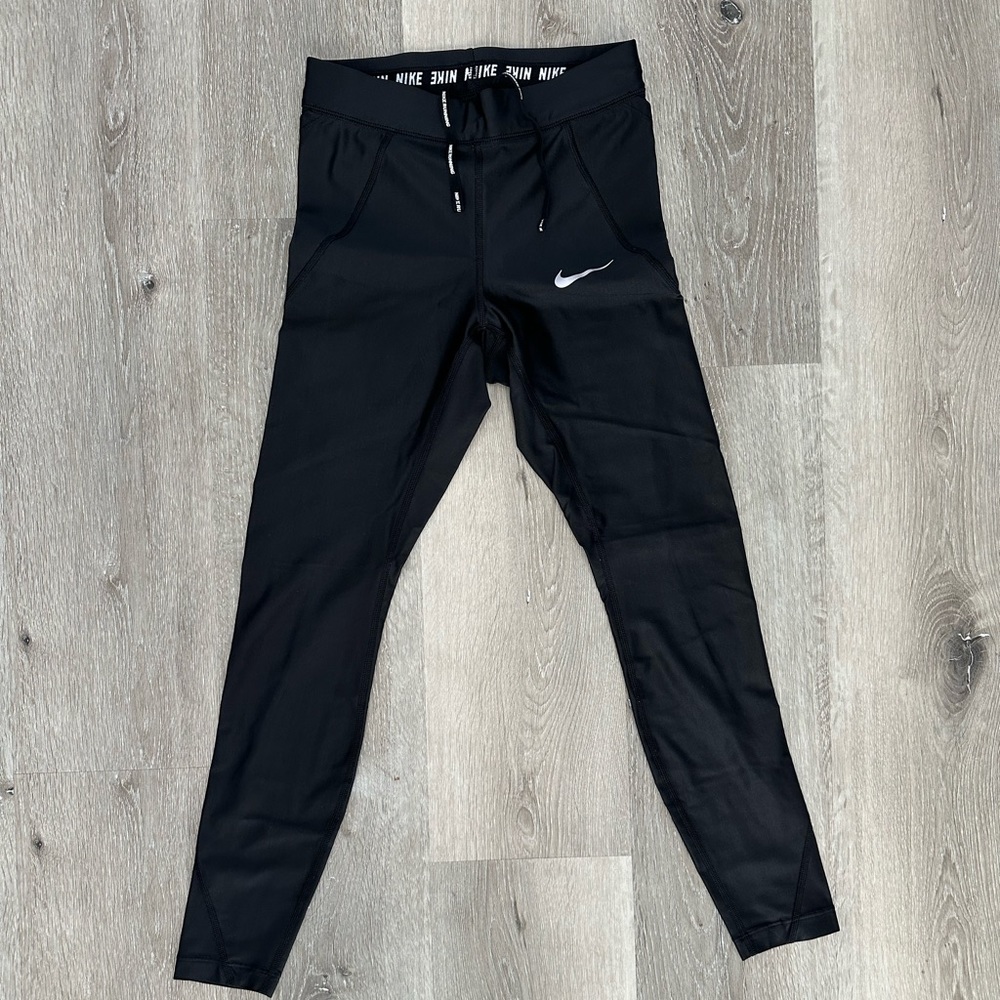Nike DritFit (Leggings)